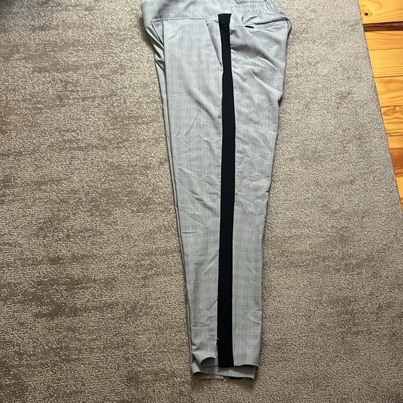 Athleta Brooklyn Black and White Plaid Ankle Pant Size 4 - Picture 3 of 13